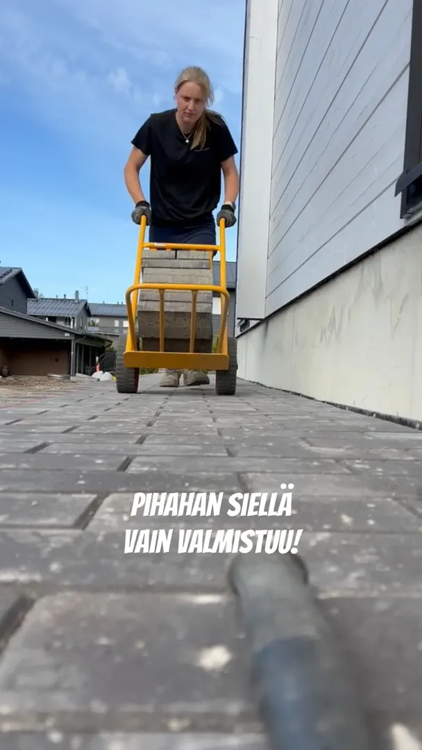 Pihanikkari Oy, instagram